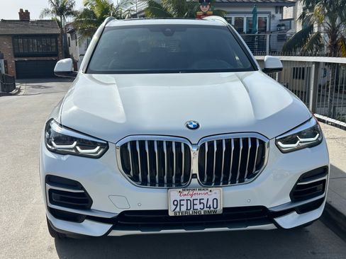 Used 2023 BMW X5 xDrive40i w/ Climate Comfort Package image 8