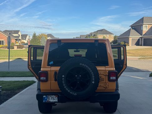 Used 2021 Jeep Wrangler Unlimited Sport image 5