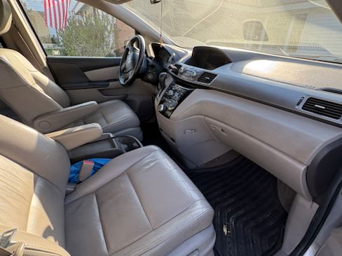 Used 2012 Honda Odyssey EX-L image 8