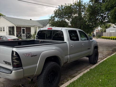 Used 2007 Toyota Tacoma PreRunner RWD image 5