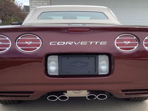 Used 2003 Chevrolet Corvette Convertible 2D w/ Preferred Equipment Group1 image 8