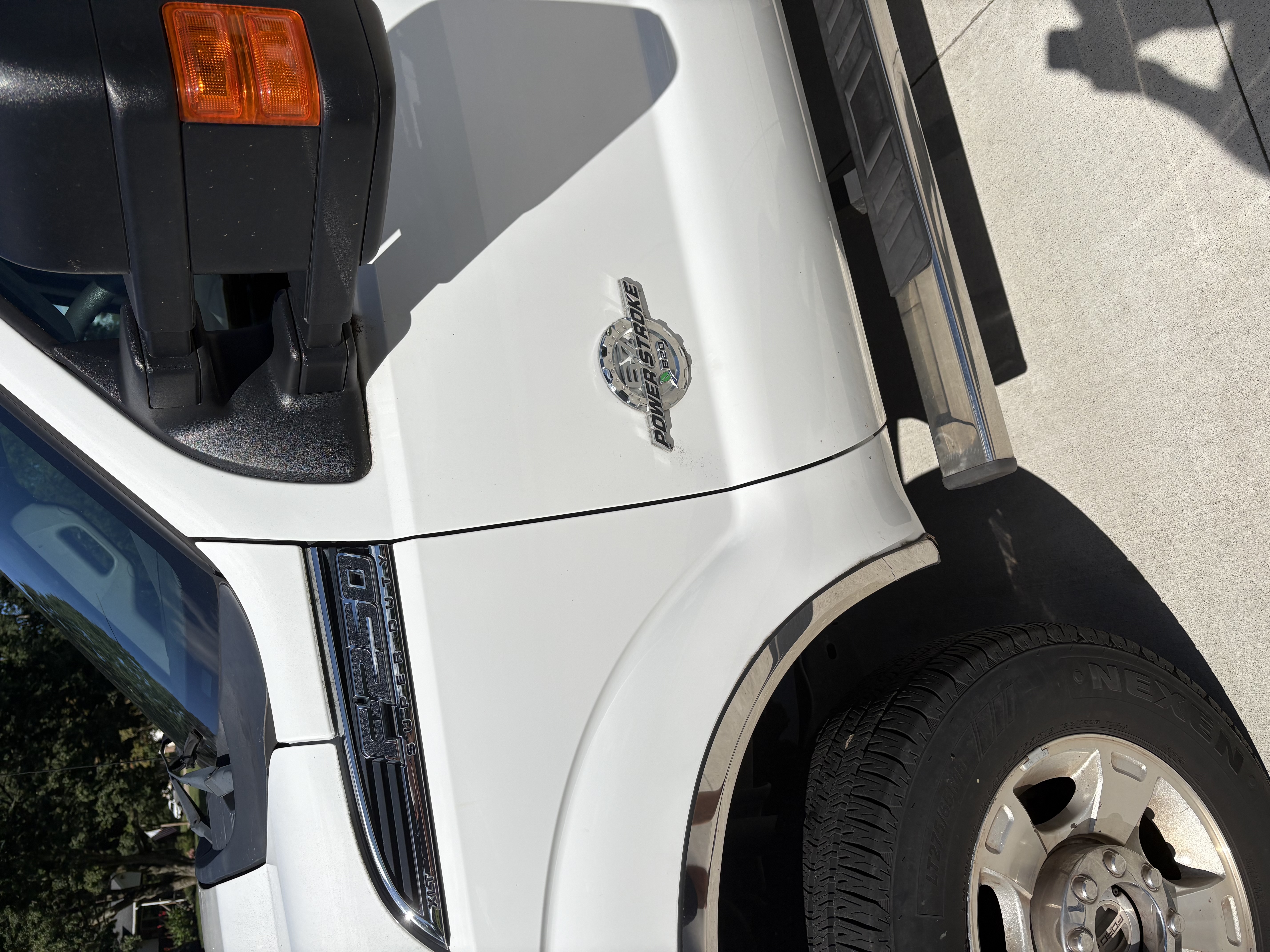 Used 2016 Ford F250 XLT AWD/4WD image 4