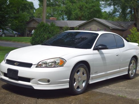 Used 2006 Chevrolet Monte Carlo SS w/ Convenience Package FWD image 10