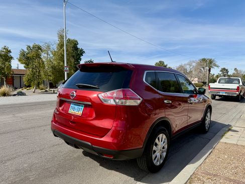 Used 2015 Nissan Rogue S image 5