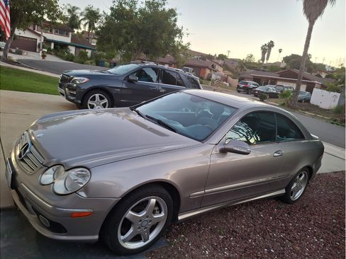 Used 2004 Mercedes-Benz CLK 500 CLK 500 Coupe 2D image 4