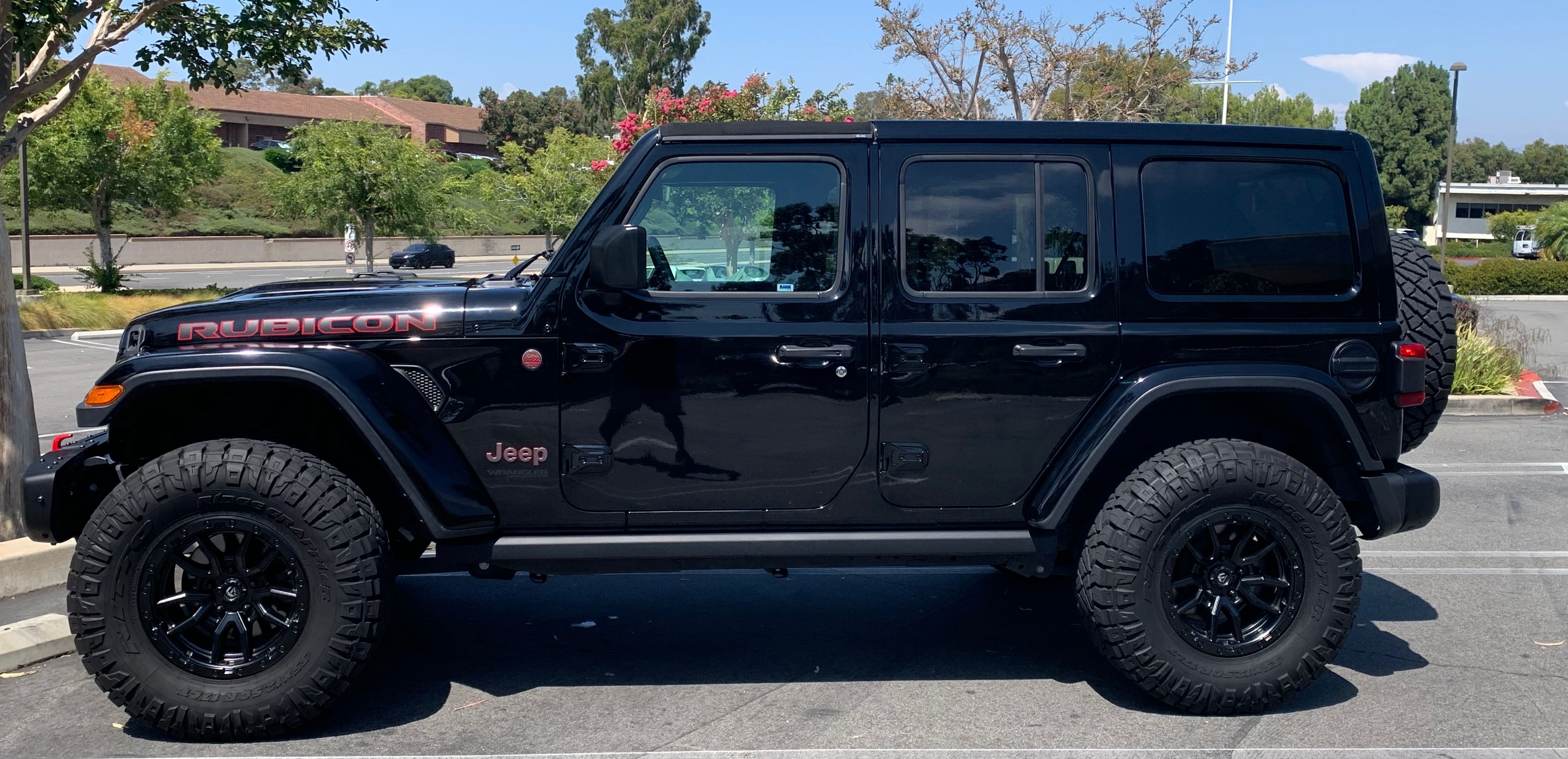 Used 2019 Jeep Wrangler Unlimited Rubicon AWD/4WD image 11