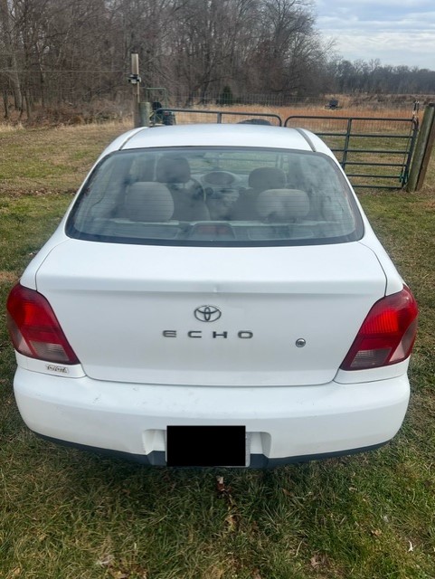 Used 2001 Toyota Echo Coupe w/ All Weather Guard Pkg FWD image 1