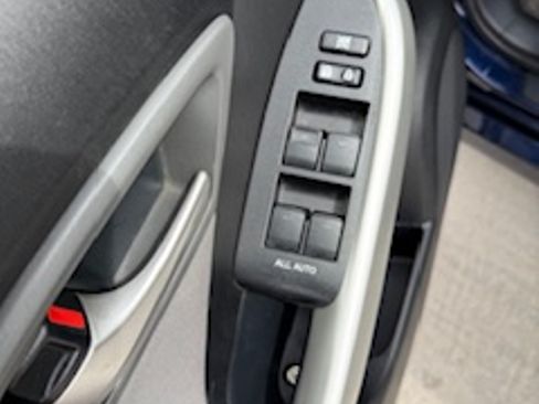 Used 2014 Toyota Prius Two image 8