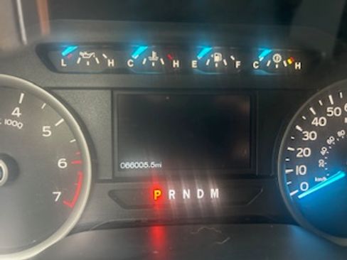 Used 2019 Ford F150 XLT w/ Trailer Tow Package image 14