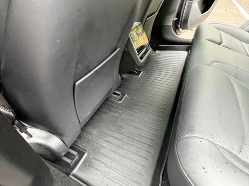 Used 2024 Tesla Model 3 Standard Range RWD image 29