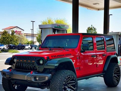 Used 2021 Jeep Wrangler Unlimited Rubicon w/ Safety Group AWD/4WD image 1