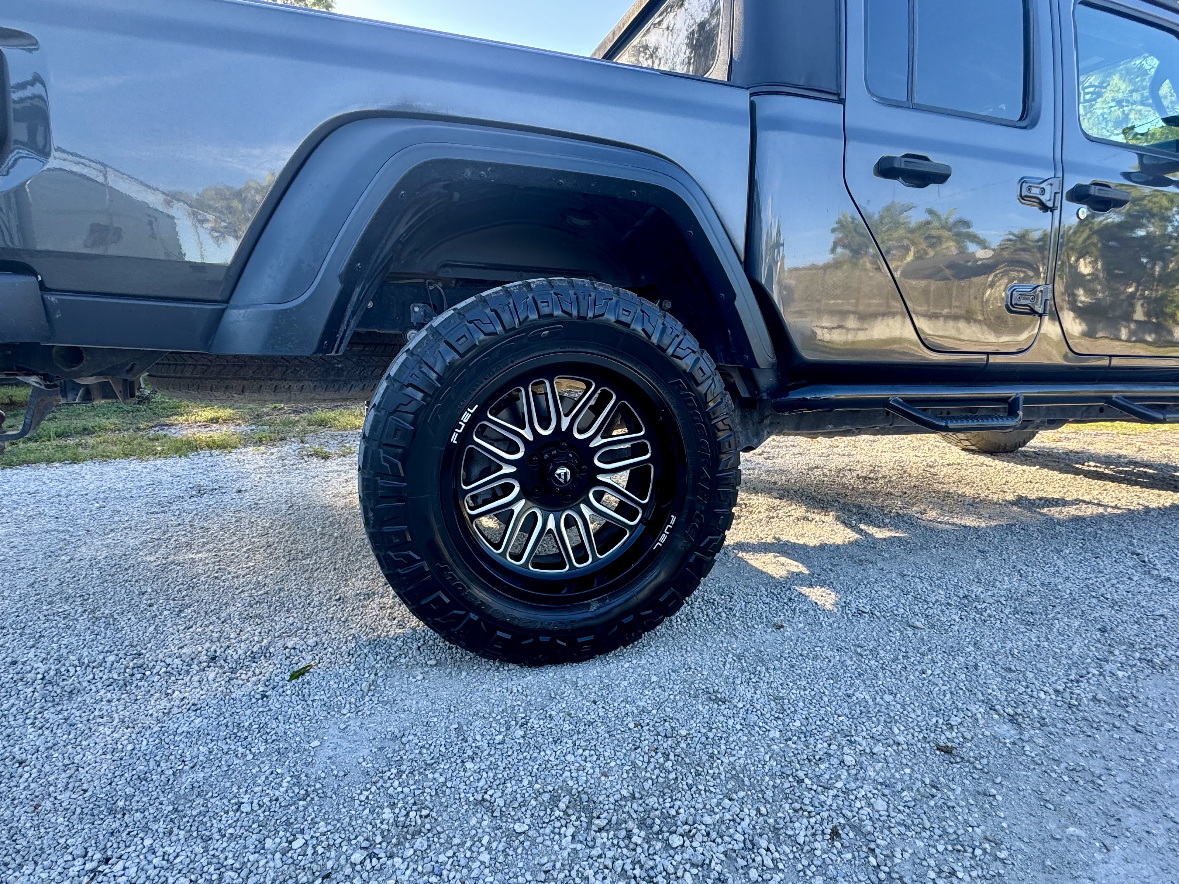 Used 2021 Jeep Gladiator Sport AWD/4WD image 8
