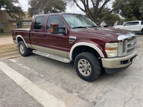 Used 2010 Ford F250 King Ranch image 2