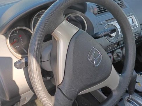 Used 2007 Honda Fit image 6