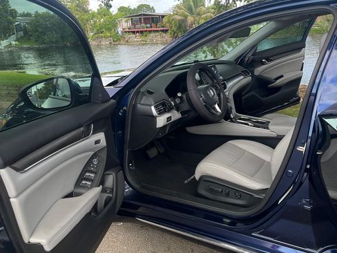 Used 2019 Honda Accord EX-L image 15