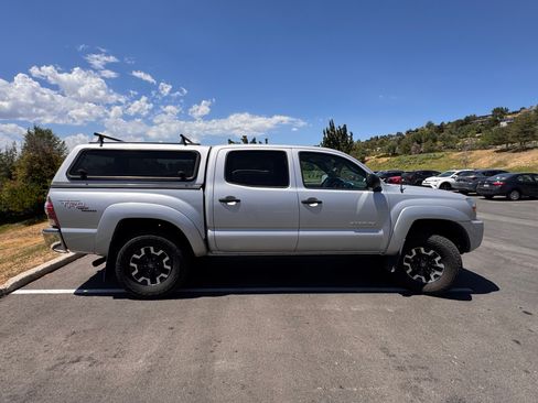 Used 2010 Toyota Tacoma 4x4 Double Cab image 9
