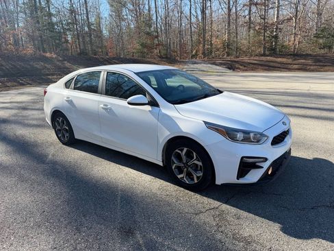 Used 2020 Kia Forte LXS image 4