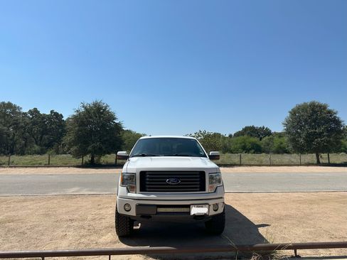 Used 2012 Ford F150 FX4 w/ FX Luxury Pkg image 2