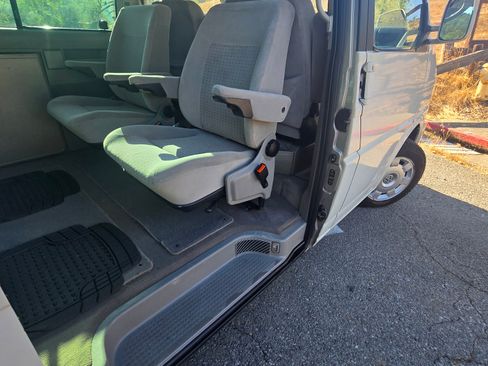 Used 2000 Volkswagen Eurovan MV image 13