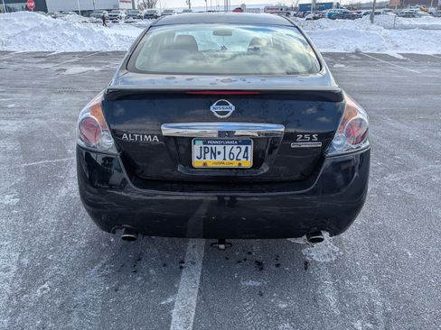 Used 2011 Nissan Altima 2.5 S w/ Special Edition Pkg image 8