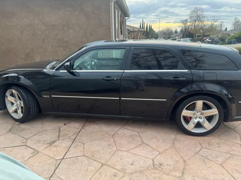 Used 2006 Dodge Magnum SRT8 w/ SRT Option Group III image 9