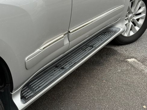 Used 2014 Lexus GX 460 w/ Premium Package image 22