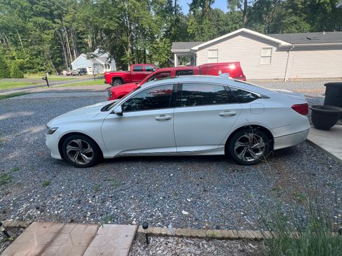 Used 2019 Honda Accord EX-L image 6