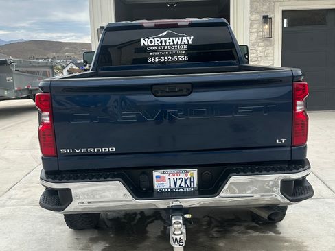 Used 2022 Chevrolet Silverado 2500 LT w/ All Star Edition AWD/4WD image 6