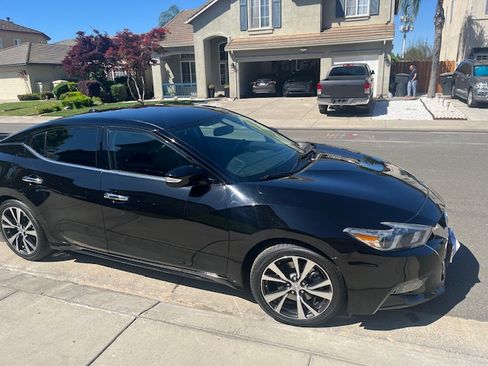 Used 2017 Nissan Maxima 3.5 SV image 4