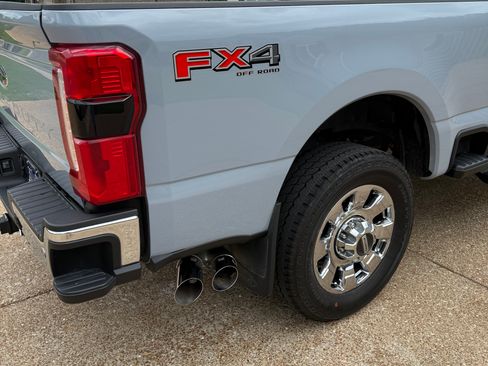 Used 2024 Ford F350 Lariat w/ Chrome Package AWD/4WD image 13