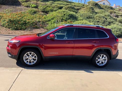 Used 2015 Jeep Cherokee Latitude image 8