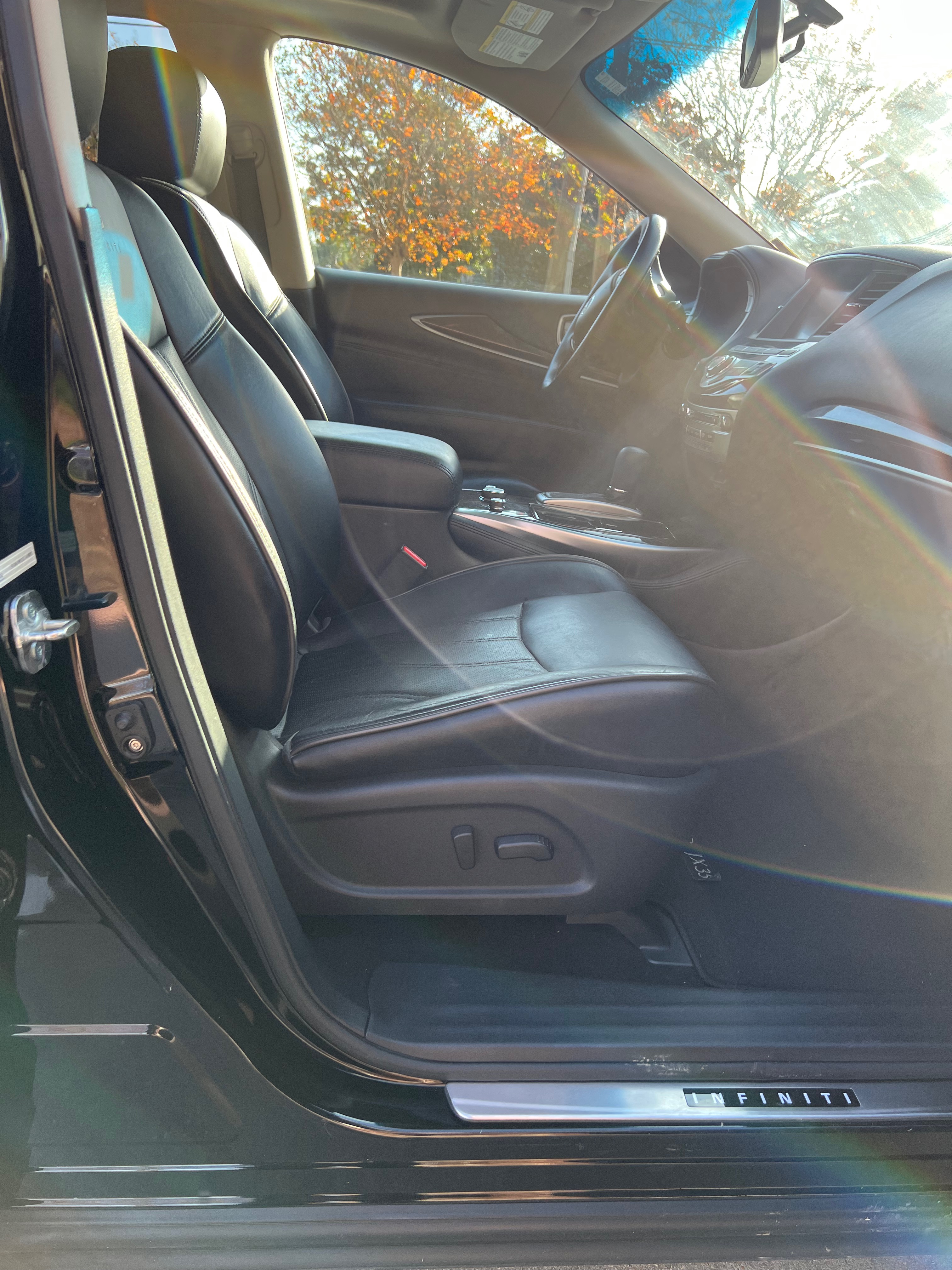 Used 2013 INFINITI JX35 FWD w/ Premium Pkg image 14
