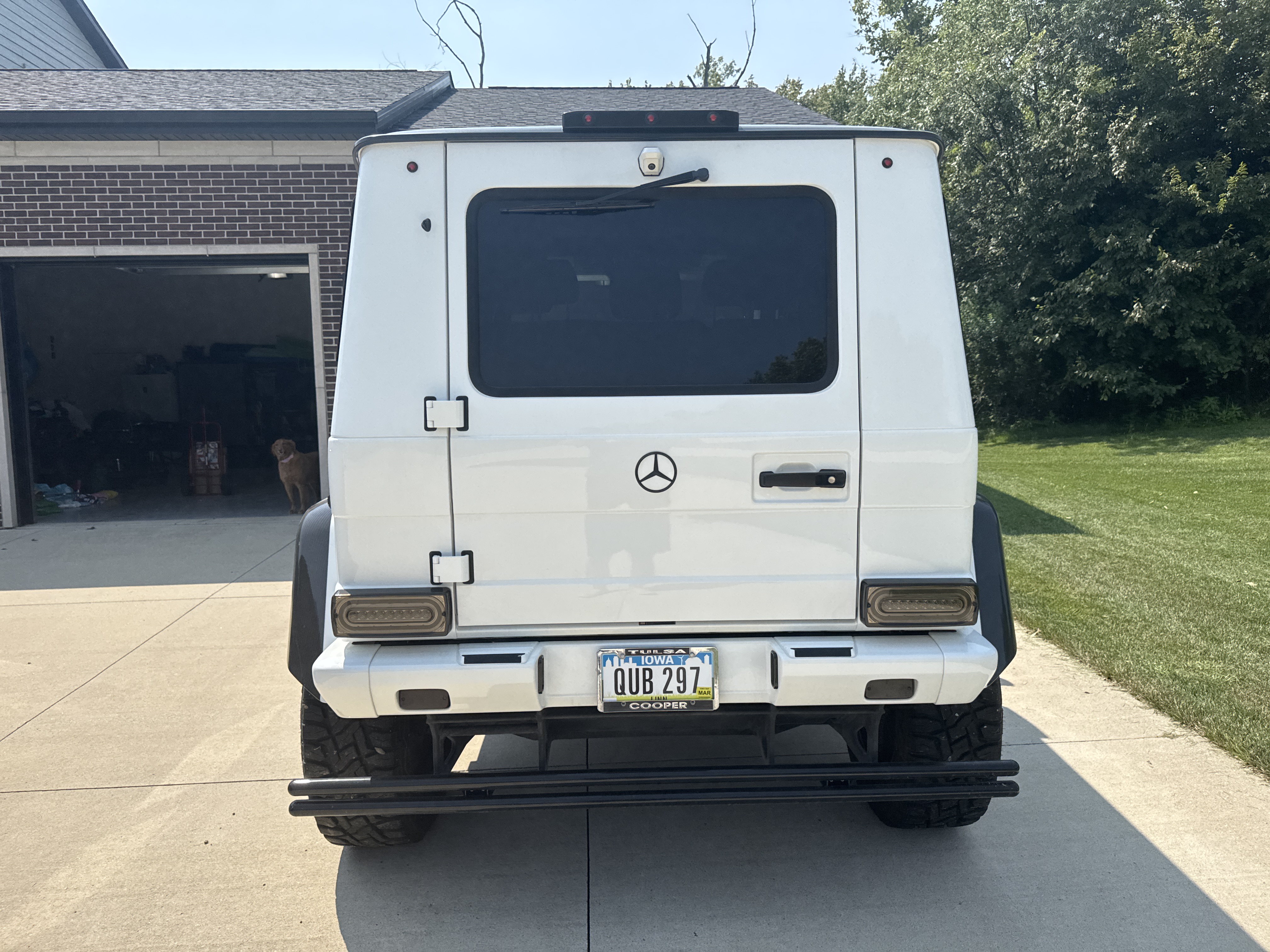 Used 2017 Mercedes-Benz G 550 Squared image 6