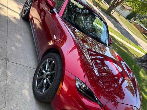 Used 2020 MAZDA MX-5 Miata RF Grand Touring RWD image 6