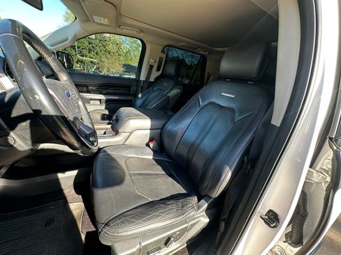 Used 2018 Ford Expedition Max Platinum image 12