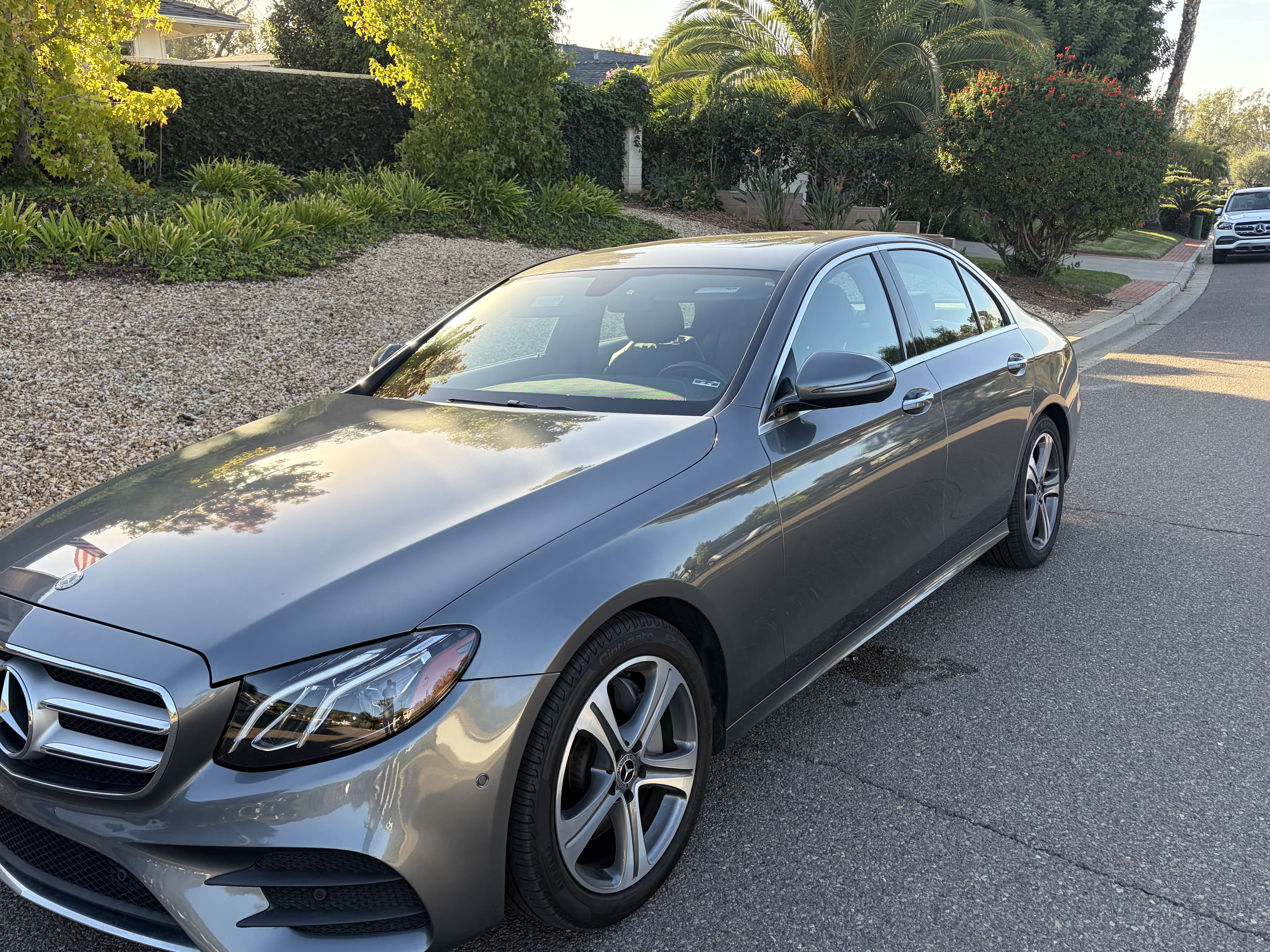Used 2017 Mercedes-Benz E 300 image 1