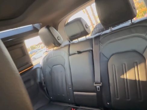 Used 2021 Land Rover Defender 90 S image 9