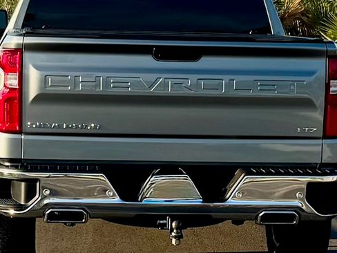 Used 2025 Chevrolet Silverado 1500 LTZ w/ Z71 Off-Road Package image 6