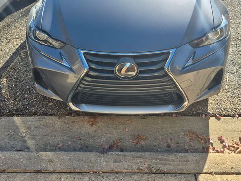 Used 2019 Lexus IS 300 image 15