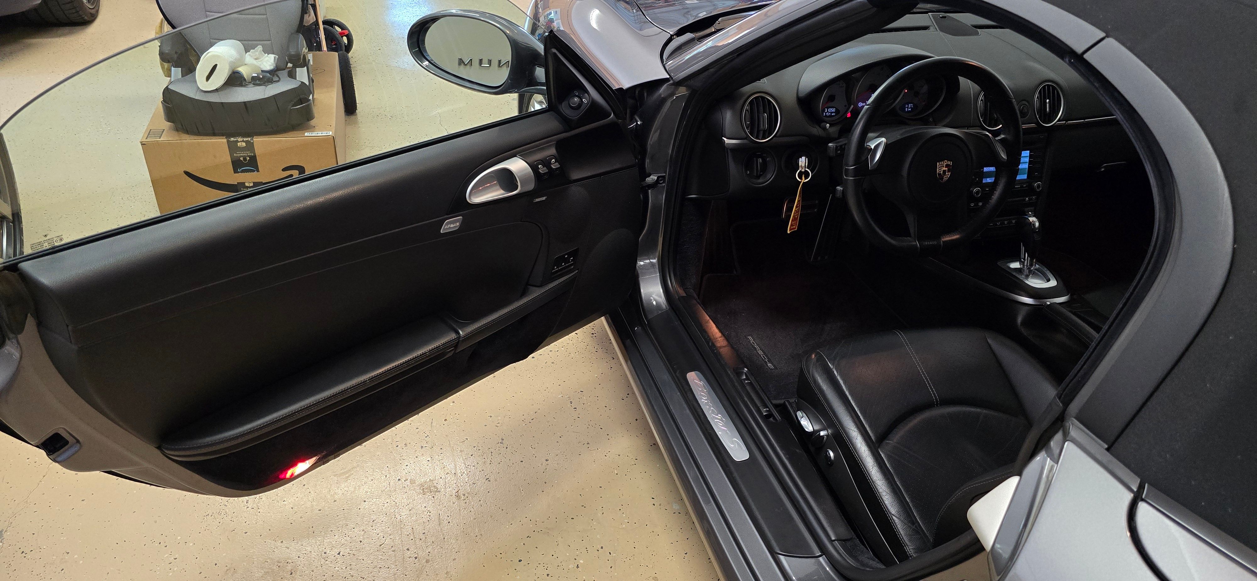 Used 2011 Porsche Boxster S RWD image 9