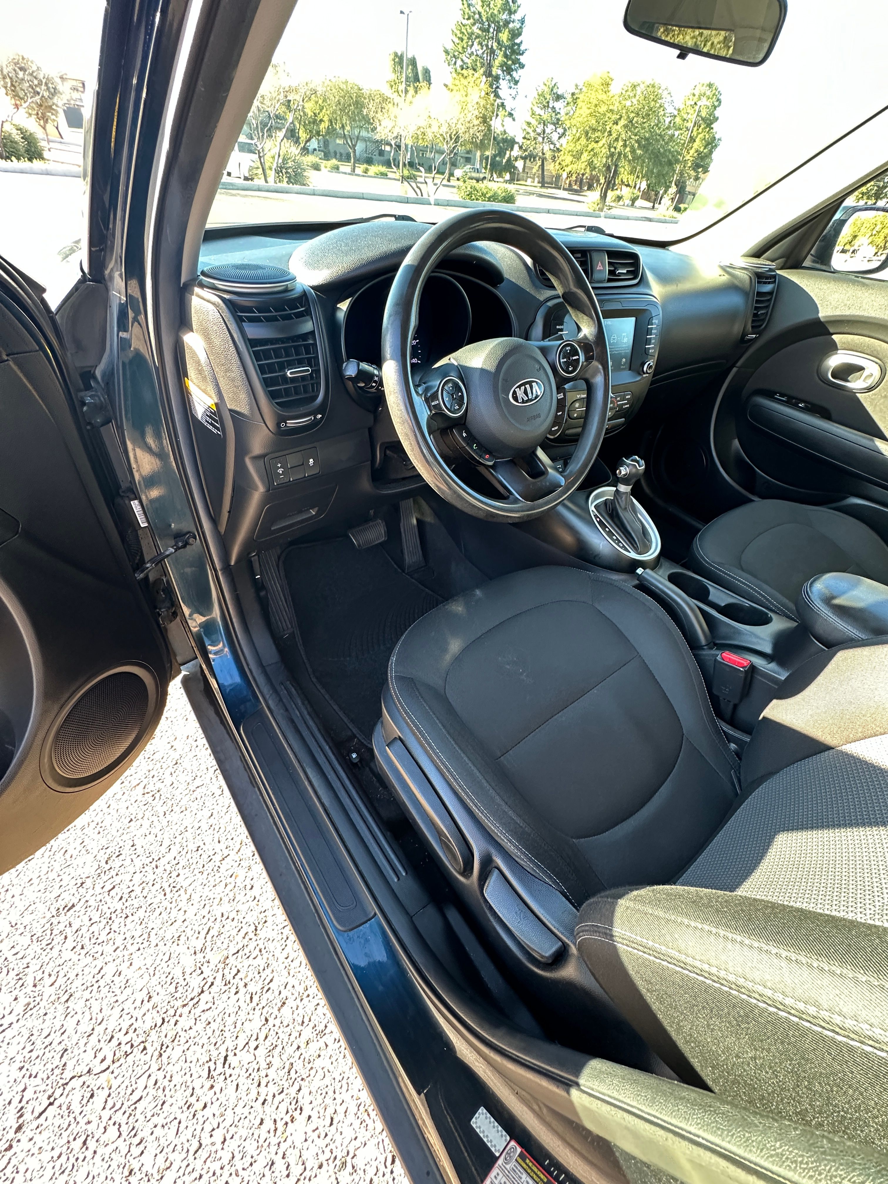 Used 2018 Kia Soul + FWD image 14