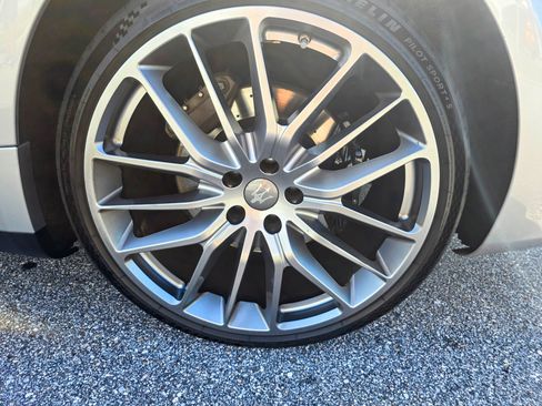 Used 2017 Maserati Quattroporte S Q4 image 12