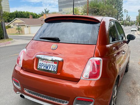 Used 2012 FIAT 500 Sport w/ Safety & Convenience Pkg image 4