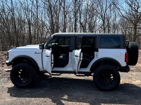 Used 2024 Ford Bronco Black Diamond image 5