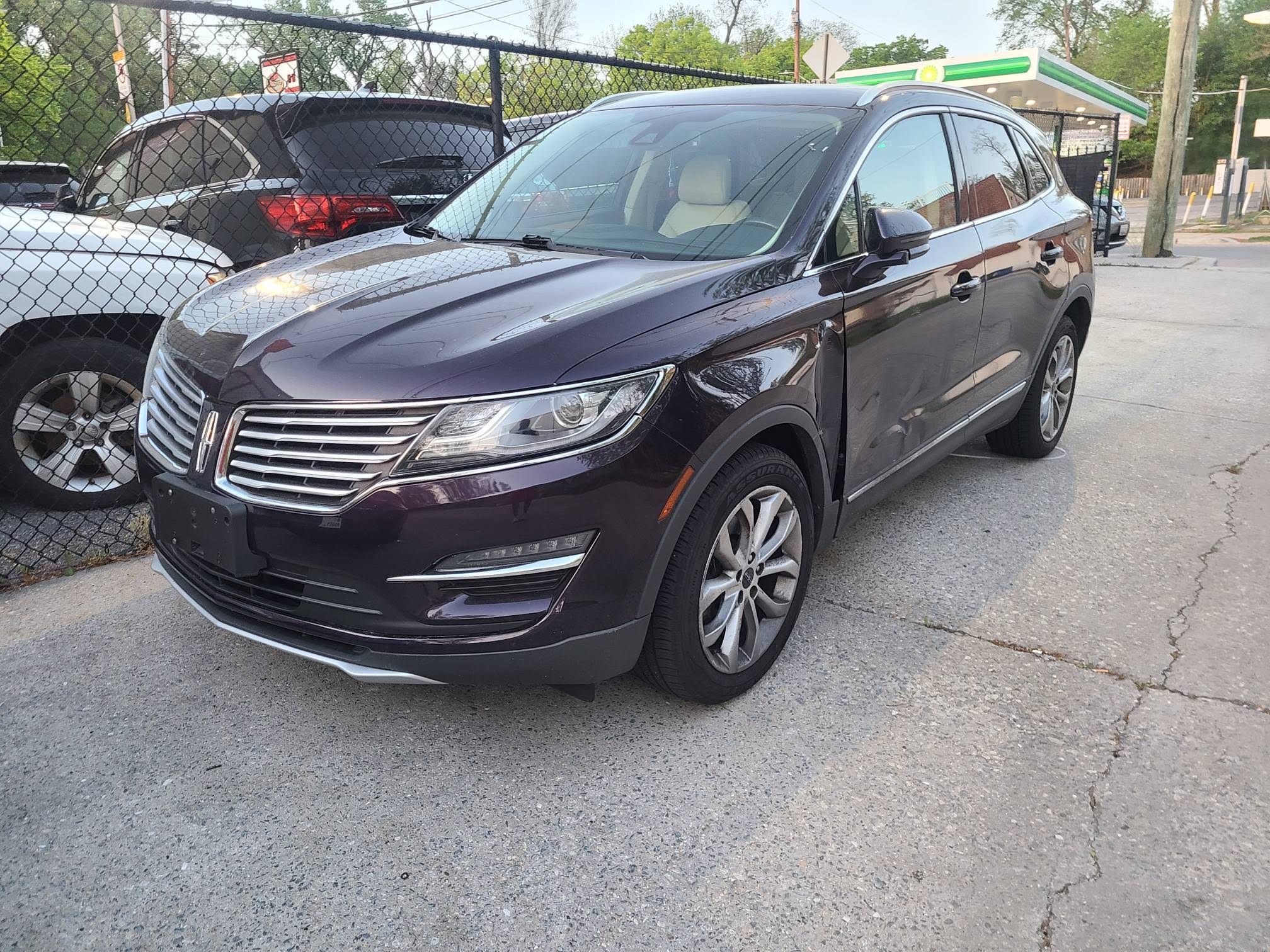 Used 2015 Lincoln MKC AWD w/ Equipment Group 101A Select image 2