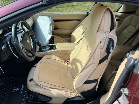 Used 2016 Maserati GranTurismo Sport image 11