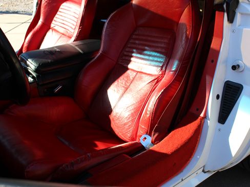 Used 1994 Chevrolet Corvette Coupe image 10