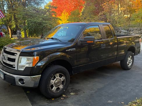 Used 2013 Ford F150 XLT w/ XLT Convenience Pkg image 2