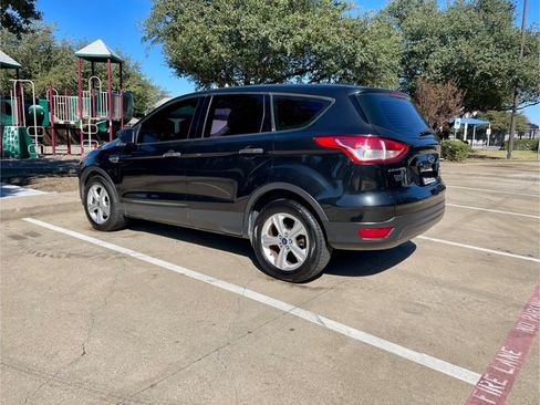 Used 2015 Ford Escape S image 2