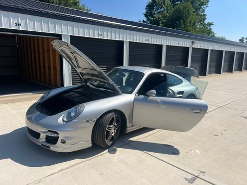 Used 2007 Porsche 911 Turbo AWD/4WD image 4